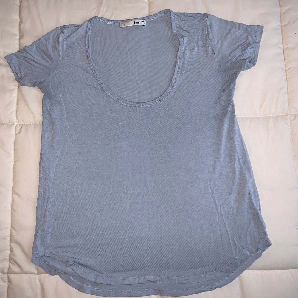 Aritzia Wilfred Blue T-Shirt